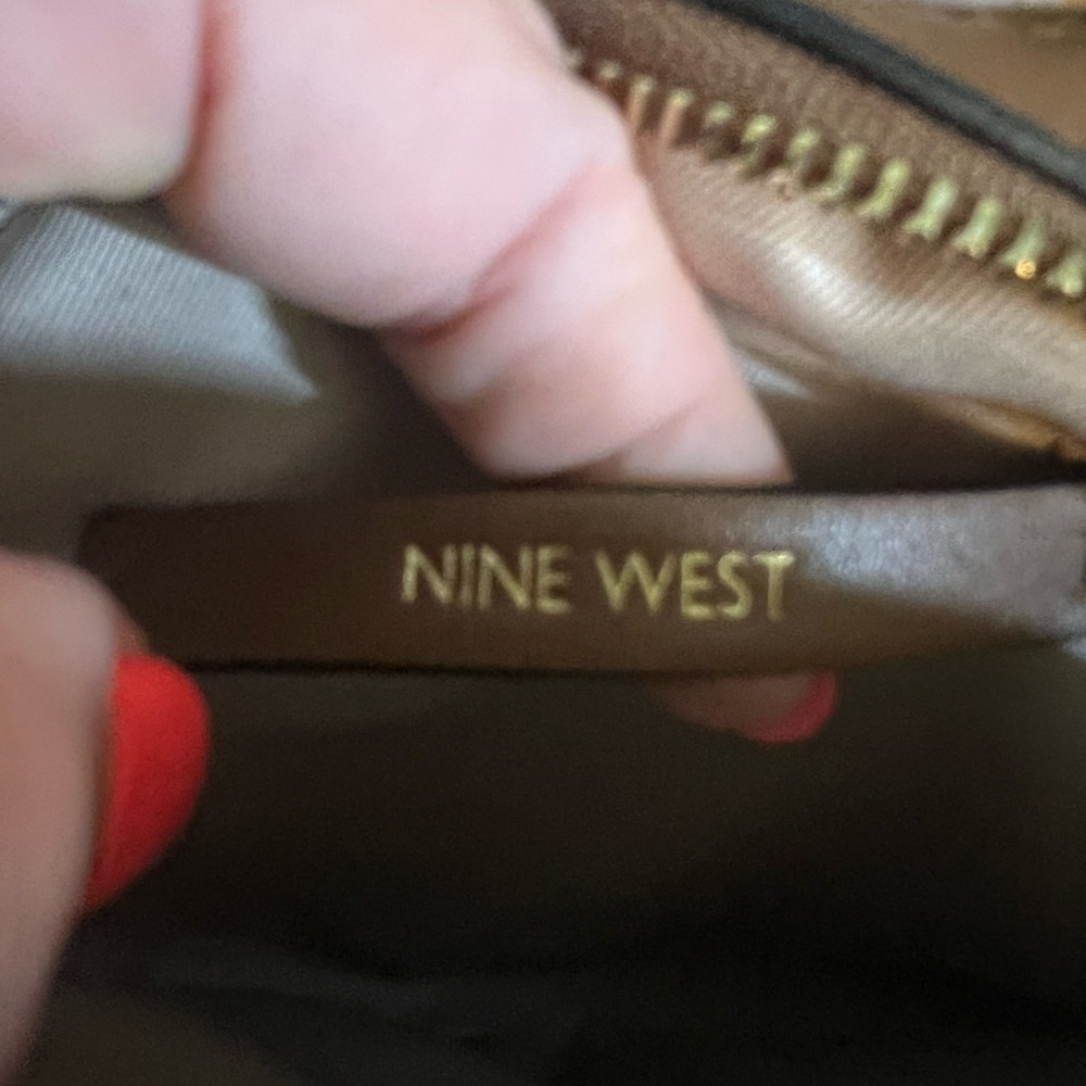 NINE WEST cheetah round crossbody bag! - Picture 7 of 7